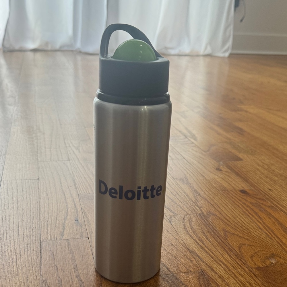 Deloitte Green Dot Aluminum Water Bottle. BPA free